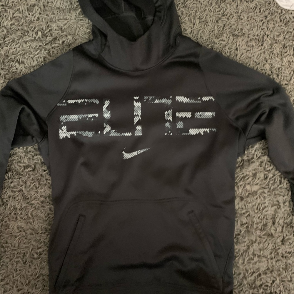 Nike elite hoodie